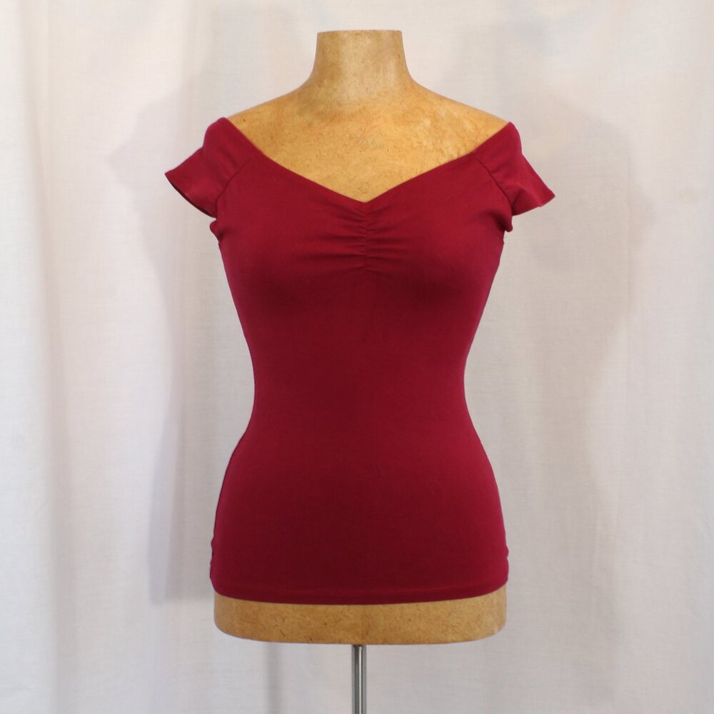 Retrolicious Red Off The Shoulder Vintage-Style Top